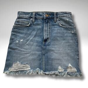 Lee Distressed Denim Mini Skirt | 100% Cotton | Raw Hem | Size 26 Medium